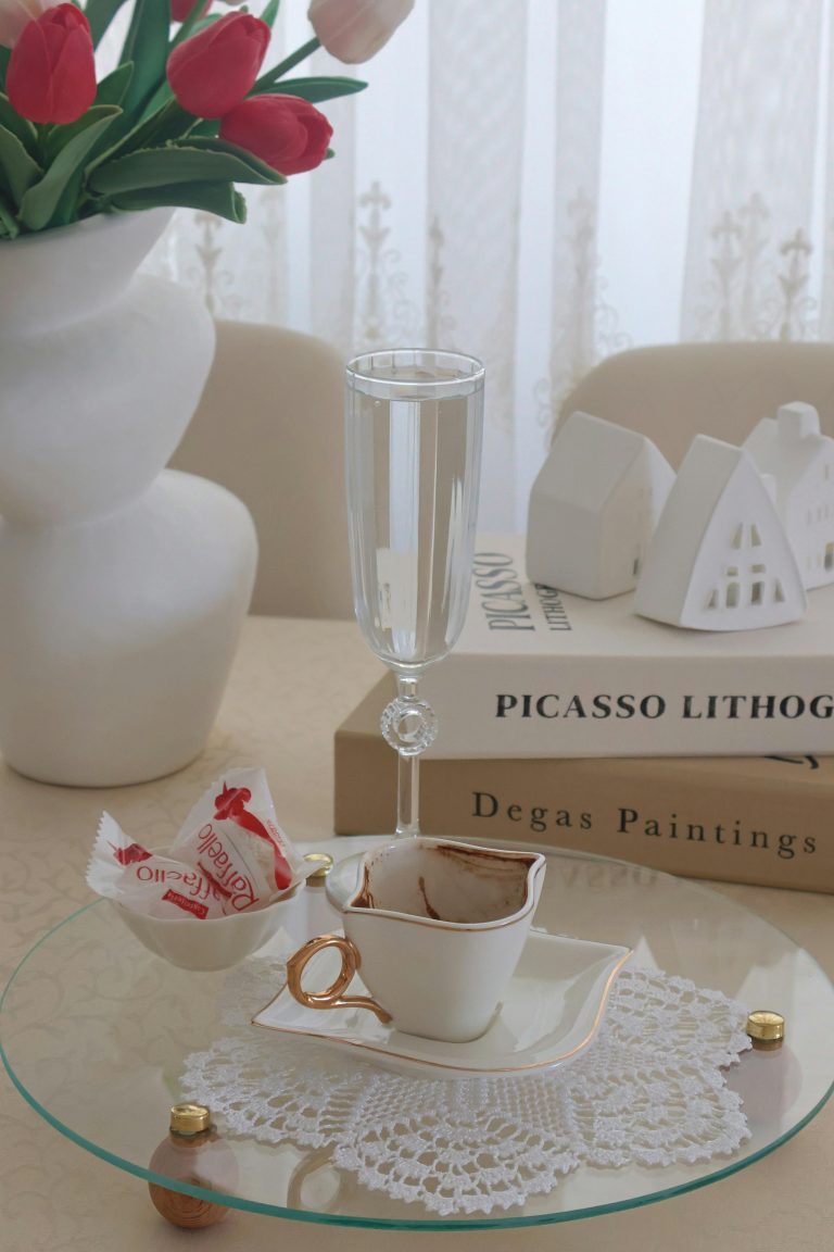 Weekend Reset: The Clean Girl Morning Routine That Feels Like a Spa Day