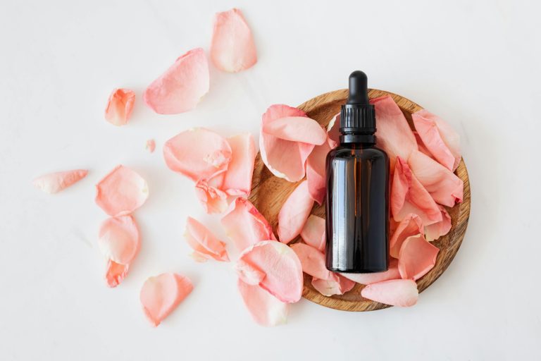 The Guide to Clear Skin: Simple Habits, Real Results