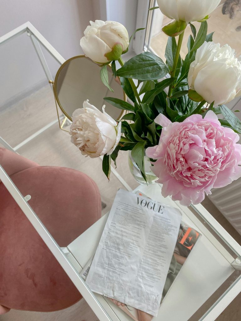 MorninG Reset, Refresh, and Romanticize