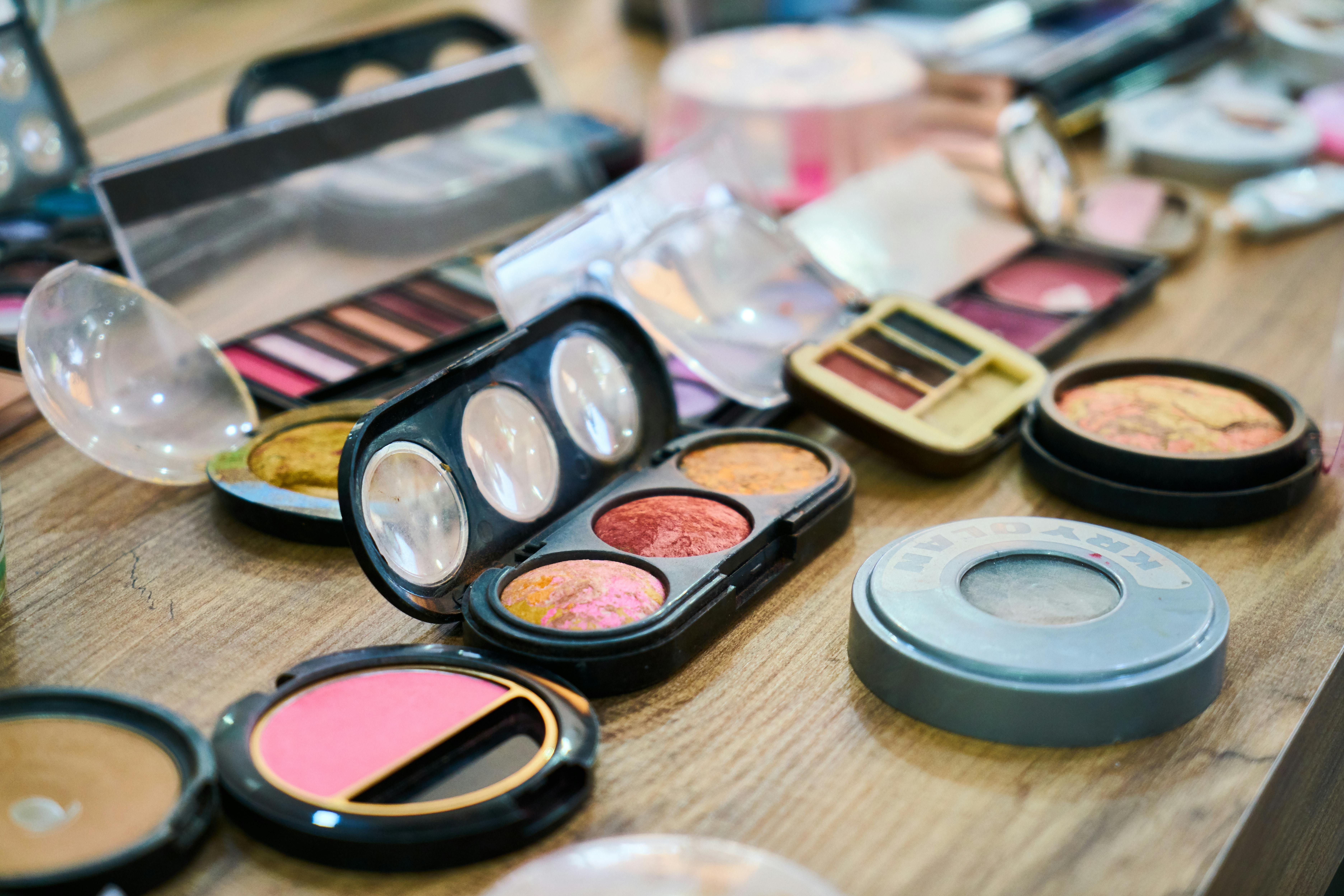 Toasty Makeup Routine: How to Achieve That Warm, Bronzed Glow