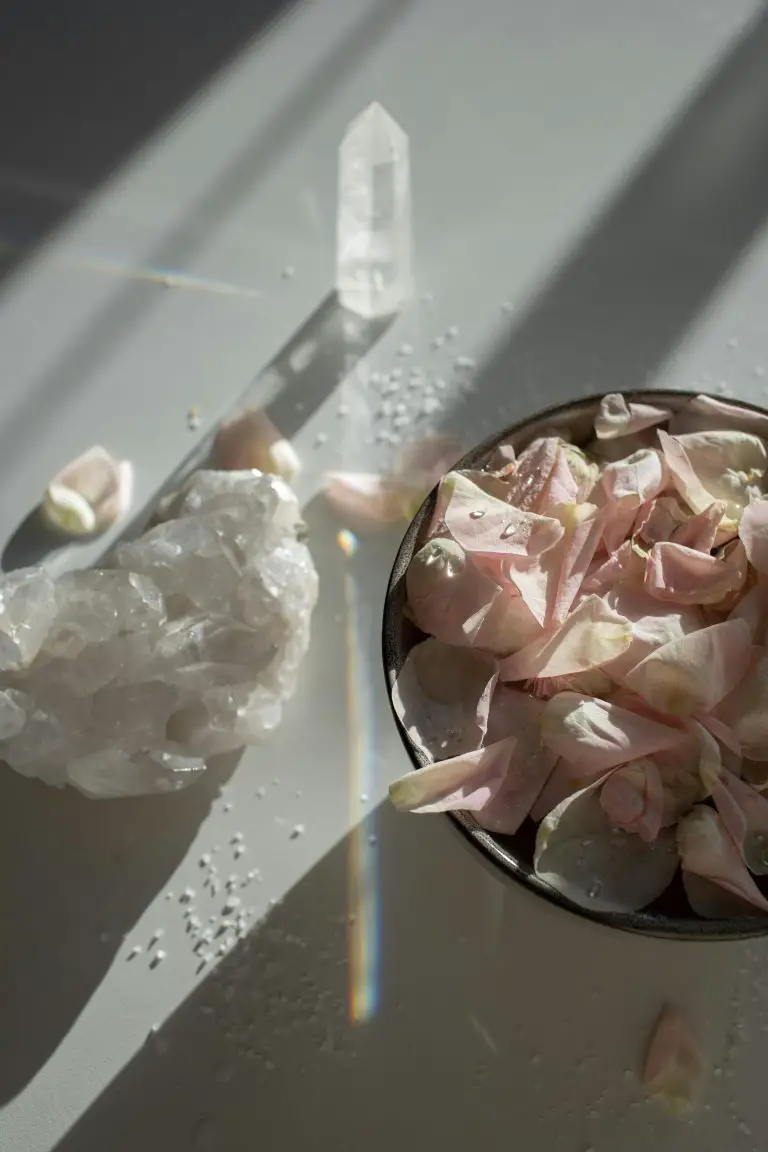 How to Romanticize Your Mornings: A Routine That Makes You Feel Soft, Present, and Aligned