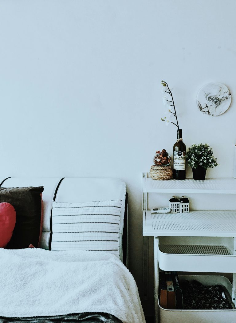 Y2K Bedroom Aesthetic: How to Create a Playful, Retro-Cute Space That Still Feels Modern