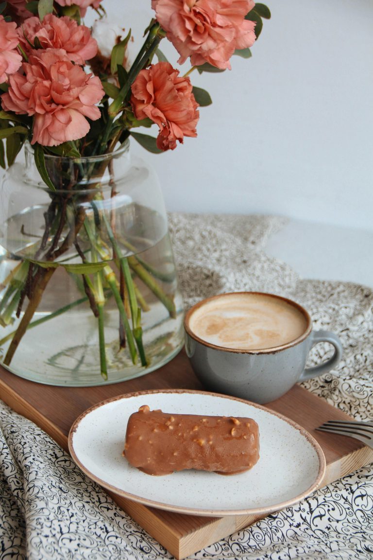A Gentle Guide to Relaxed Mornings: How to Start Your Day Without Stress or Rush